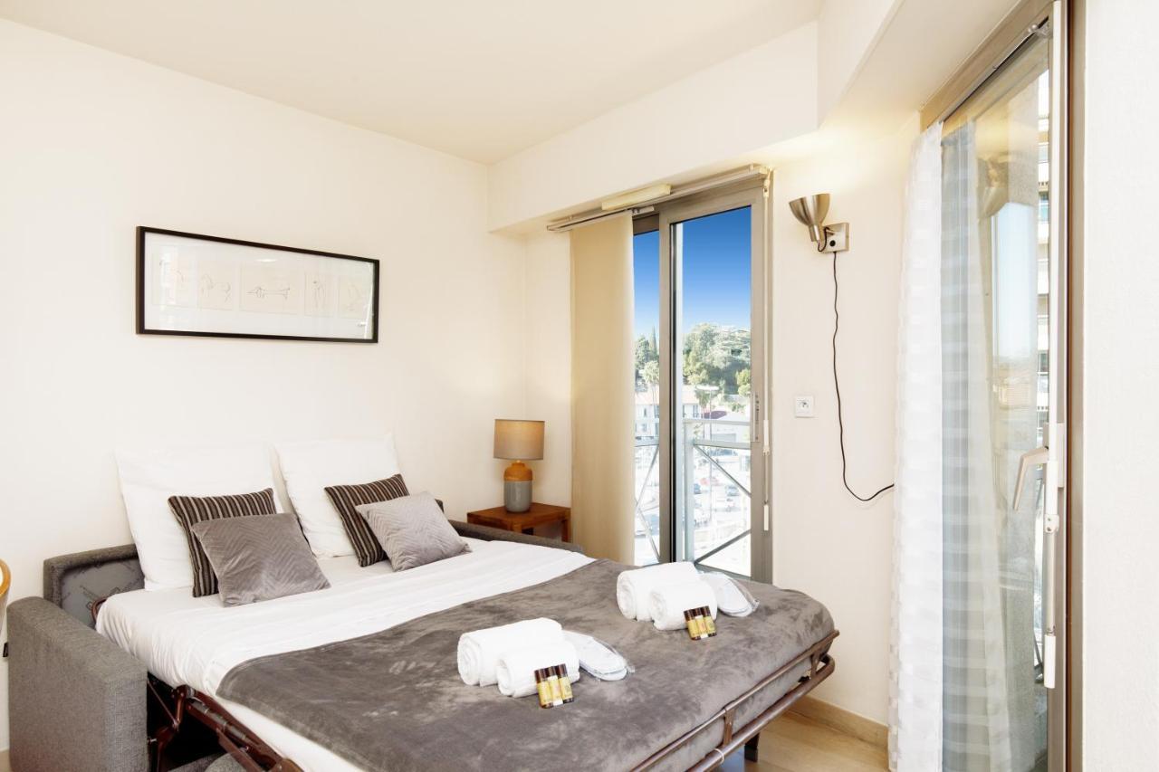 Colline Azur Yourhosthelper Cannes Buitenkant foto